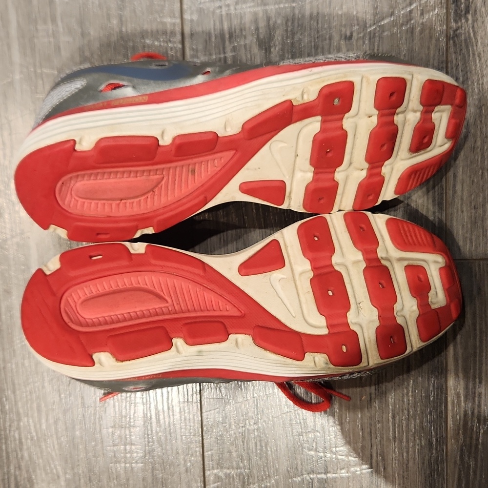 Nike Dual Fusion Women's sz 7.5 Sneakers - Picture 6 of 9